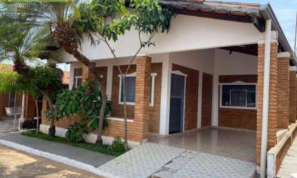 Chale pode ser financiado 3 dormitórios à venda por R$ 140.000 - Mansões das Águas Quentes - Caldas Novas/GO