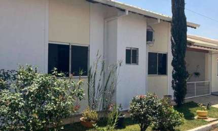 Casa com 4 dormitórios à venda, 168 m² por R$ 550.000,00 - Residencial Village - Caldas Novas/GO