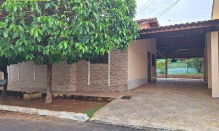 Casa com 4 dormitórios à venda, 168 m² por R$ 420.000,00 - Residencial Village - Caldas Novas/GO
