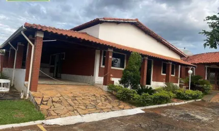 Chale de Laje Perto do Assai 3 dormitórios à venda por R$ 180.000 - Bairro Mansões das Águas Quentes - Caldas Novas/GO