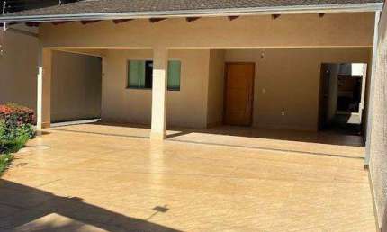 Casa com piscina 3 quartos à venda, 140 m² por R$ 495.000 - Bairro Turista 2 - Caldas Novas/GO