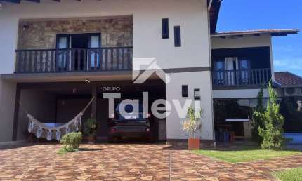 Casa com 3 quartos à venda no Centro, Pomerode  por R$ 1.440.000