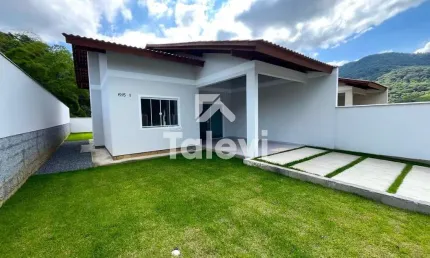 Casa com 2 quartos à venda no Centro, Rio dos Cedros , 75 m2 por R$ 349.000