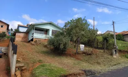 Casa com 3 quartos à venda na Rua Otacílio Cordeiro, 594, Martello, Caçador por R$ 200.000
