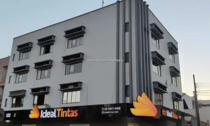 Sala comercial para alugar na dr. altamiro guimarães, 15, centro, caçador