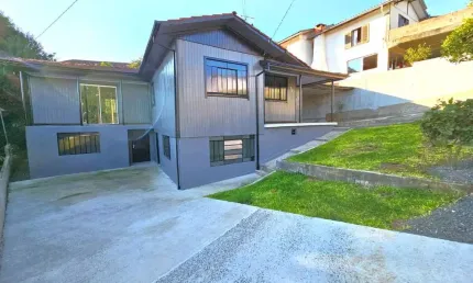 Casa com 5 quartos à venda na Bartira, 32, Gioppo, Caçador por R$ 499.000
