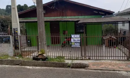 Casa à venda na Francisco Driessen, 240, Berger, Caçador por R$ 310.000