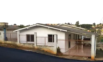 Casa com 3 quartos para alugar na Ignes Bortolon Pivatto, 305, Martello, Caçador por R$ 1.800