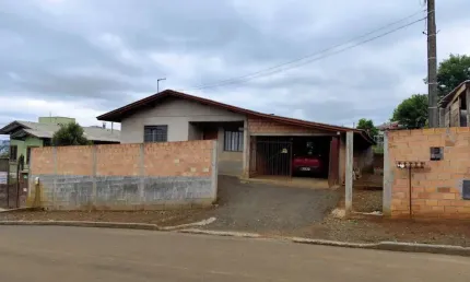 Casa com 4 quartos à venda na Antônio Woloch, 65, Nossa Senhora Salete, Caçador por R$ 420.000