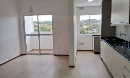 Apartamento com 3 quartos para alugar na Jaragua do Sul, 203, Municípios, Caçador por R$ 2.600