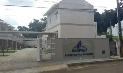 Casa em condomínio fechado com 2 quartos à venda na Presidente Costa e Silva, 673, Municípios, Caçador por R$ 399.000