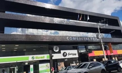 Sala comercial para alugar na barão do rio branco, 103, centro, caçador por r$ 2.500