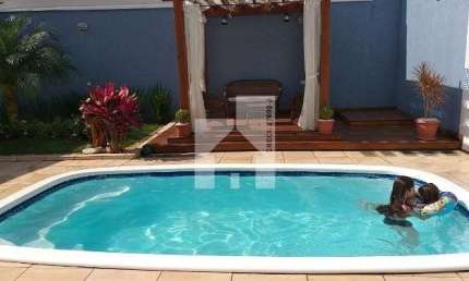 Belíssimo Sobrado com 3 dormitórios sendo 1 Suíte, Área de Lazer com Piscina à venda,  Jardim Colôn