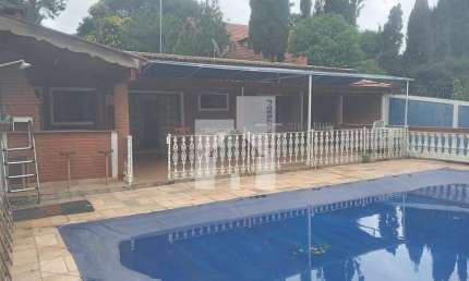 VENDE ou PERMUTA Chácara com 500 metros e piscina em Ivoturucaia, Jundiaí, SP
