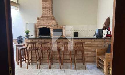 Casa / sobrado com 4 dormitórios à venda, 315m² de construção - Jardim da Fonte, Jundiaí, SP