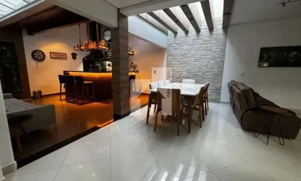 Casa com 4 dormitórios (3 suítes) à venda, 240m² - Condomínio Nature Village ll, Jardim Ermida I, J