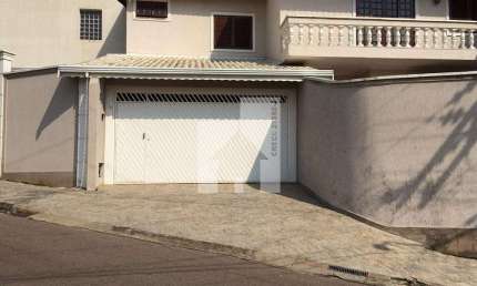 Excelente Sobrado à venda com 3 Dormitórios sendo 1 Suíte, 2 Quintais, Vila Galvão - Horto Floresta