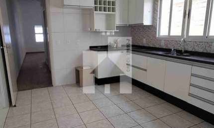Casa com 2 suítes para locação, 110m² - Mirante de Jundiaí, Jundiaí, SP