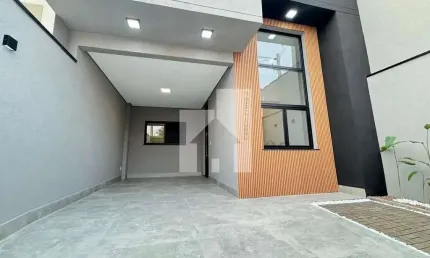 Casa térrea à Venda com 2 Dormitórios (1 Suíte), Quintal com área Gourmet - 2 vagas de garagem cobe