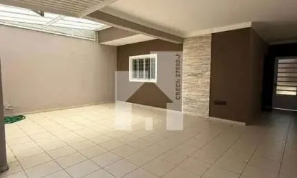 Sobrado à Venda com 3 Dormitórios (1 Suíte), 195m² - Quintal com área Gourmet, Jardim Marambaia, Ju