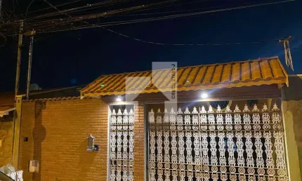 Casa para locação, 03 Dormitórios, amplo quintal, ótima localização,Jardim Pacaembu, Jundiaí, SP