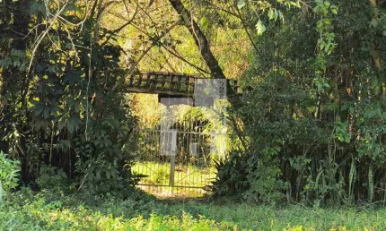 Terreno à venda com ótima localização com galpão de 100m² totais  , bomfin, itupeva, sp
