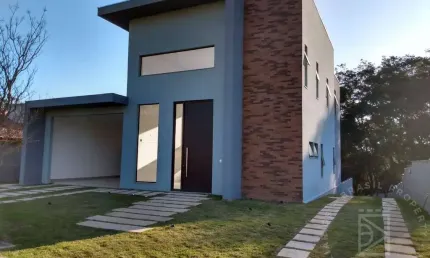 Sobrado com 358m²  com 4 suítes no recanto santa bárbara - jambeiro