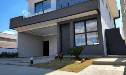 Sobrado em Condomínio Fechado, 3 quartos sendo 1 suíte, 180 m², Caçapava.