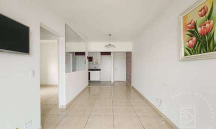 Apartamento à Venda com 2 dormitórios, 47m², na Região Central de SJC