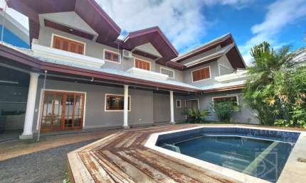 Sobrado para Venda ou locação, 4 Suítes, 360m² no Jd. Aquarius-SJC