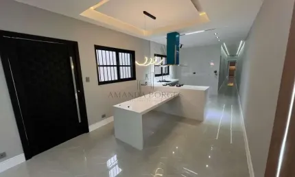 Casa para Venda em Praia Grande, Aviação, 3 dormitórios, 1 suíte, 2 banheiros, 1 vaga
