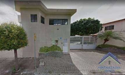 Casa com 4 dormitórios à venda, 200 m² por R$ 720.000,00 - Edson Queiroz - Fortaleza/CE
