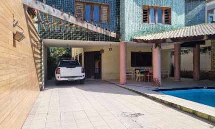 Casa com 5 dormitórios à venda, 243 m² por R$ 950.000,00 - Edson Queiroz - Fortaleza/CE
