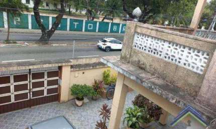 Casa com 5 dormitórios à venda, 262 m² por R$ 1.200.000,00 - Fátima - Fortaleza/CE
