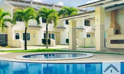 Casa com 3 dormitórios à venda, 96 m² por R$ 365.000,00 - Lagoa Redonda - Fortaleza/CE