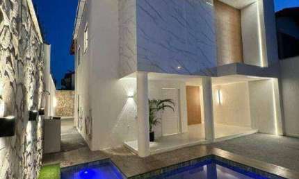 Casa com 4 dormitórios à venda, 251 m² por R$ 930.000,00 - José de Alencar - Fortaleza/CE