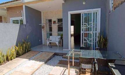 Casa com 2 dormitórios à venda, 85 m² por R$ 310.000,00 - Urucunema - Eusébio/CE