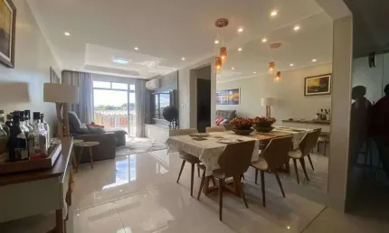 Lindo Apartamento Reformado à Venda – 2 Quartos (1 Suíte), 1 Vaga de Garagem