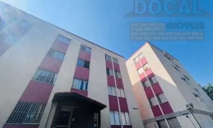 Apartamento à venda em Taboão da Serra-SP, Jardim América: 2 quartos, 2 salas, 1 banheiro, 1 vaga, 64m²!