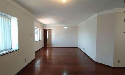 Apartamento com 3 quartos à venda na Rua Benjamin Constant, Centro, Itatiba, 136 m2 por R$ 800.000