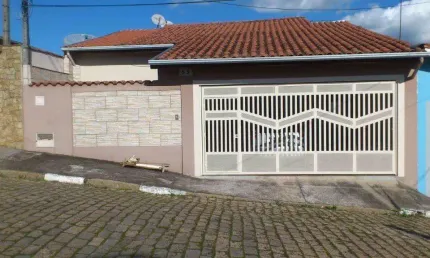 Casa com 3 quartos à venda na rua josé alves de godoy, jardim ipê, itatiba, 260 m2 por r$ 750.000