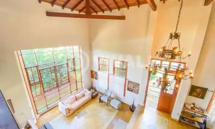 Casa com 8 quartos à venda na Rua Mercedes Anunciatta Menardi de Lima, Jardim das Laranjeiras, Itatiba, 750 m2 por R$ 1.550.000