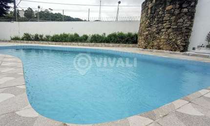 Casa em condomínio fechado com 4 quartos para alugar na Avenida Senador Paulo Abreu, Jardim Santa Rosa, Itatiba, 483 m2 por R$ 5.800