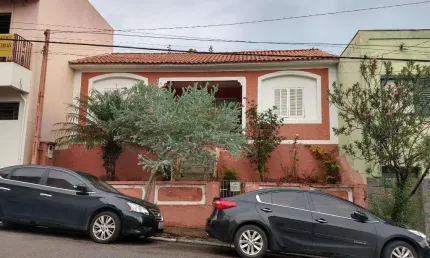 Casa com 3 quartos à venda na Rua Campos Salles, Centro, Itatiba, 143 m2 por R$ 600.000