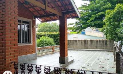 Casa com 4 quartos à venda na Rua Sebastiana de Souza Bezana, Bairro do Engenho, Itatiba, 300 m2 por R$ 1.000.000