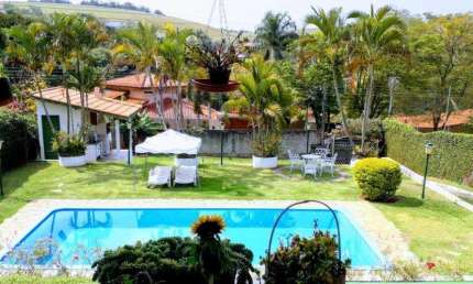 Chácara / sítio com 3 quartos à venda na Rua Félicio Bucciarelli, Jardim Leonor, Itatiba, 262 m2 por R$ 1.500.000