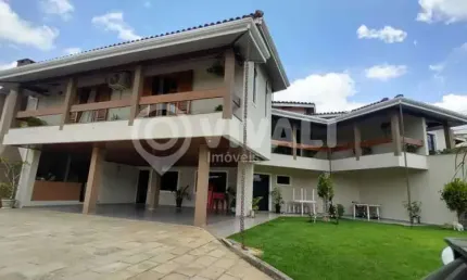 Casa com 3 quartos à venda na Rua David Gabriel, Vila Cruzeiro, Itatiba, 450 m2 por R$ 1.550.000