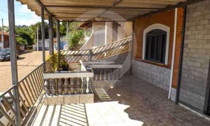 Casa com 3 quartos à venda na Rua Clarisse Barbosa Martins, Centro, Morungaba, 142 m2 por R$ 850.000
