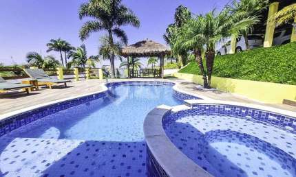 Casa com 3 quartos à venda na Rua Maria Ugliani Bartholomeu, Jardim Leonor, Itatiba, 357 m2 por R$ 1.860.000