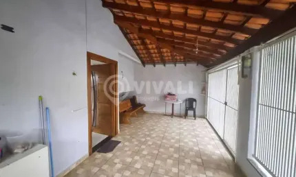 Casa com 4 quartos à venda na Rua Canadá, Jardim das Nações, Itatiba, 135 m2 por R$ 375.000